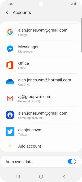Press the indicator next to 'Auto sync data' to turn the function on or off.