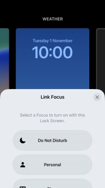 Press the required focus mode.