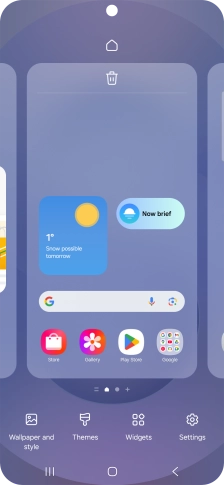 Press the required setting and follow the instructions on the screen to personalise the appearance of the home screen.