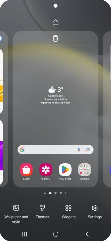 Press the required setting and follow the instructions on the screen to personalise the appearance of the home screen.