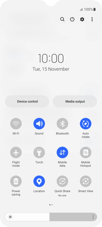 Press the mobile data icon to turn the function on or off.