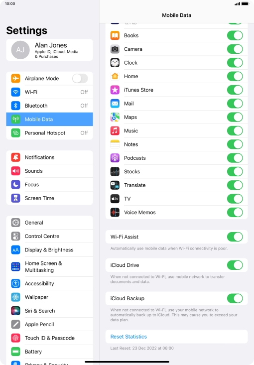 Press the indicator next to 'Wi-Fi Assist' to turn the function on or off. Press the indicator next to 'Wi-Fi Assist' to turn the function on or off.