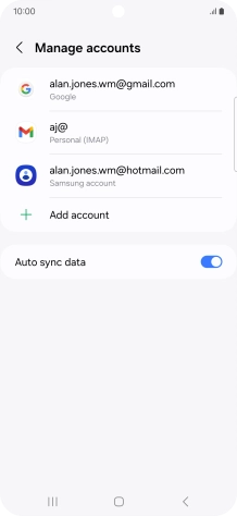 Press the indicator next to 'Auto sync data' to turn the function on or off.