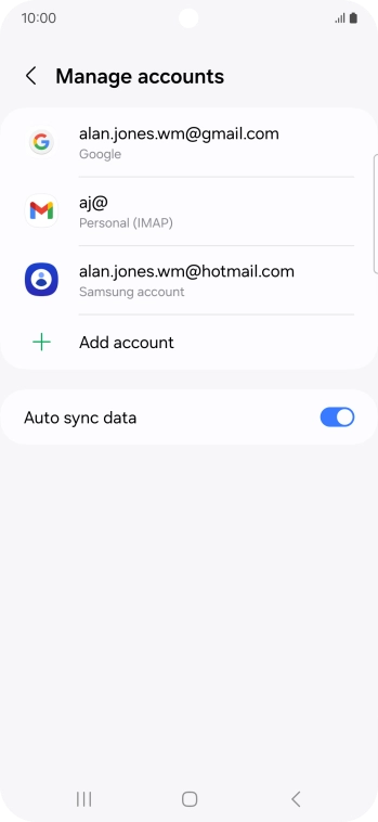 Press the indicator next to 'Auto sync data' to turn the function on or off.