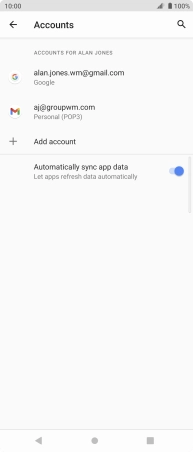 Press the indicator next to 'Automatically sync app data' to turn the function on or off.