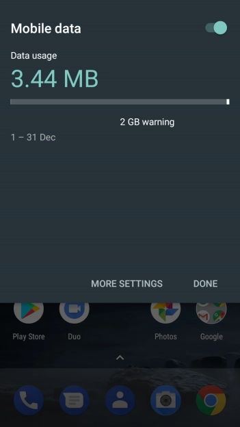 Press the indicator next to 'Mobile data' to turn the function on or off. Press the indicator next to 'Mobile data' to turn the function on or off.