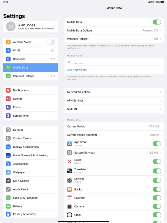 Press the indicator next to 'Mobile Data' to turn the function on or off. Press the indicator next to 'Mobile Data' to turn the function on or off.