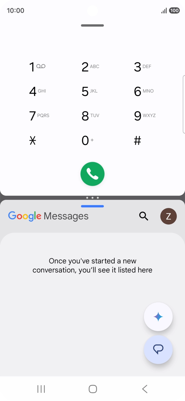 The applications are now shown in split screen view and you can use both applications at the same time. The applications are now shown in split screen view and you can use both applications at the same time.