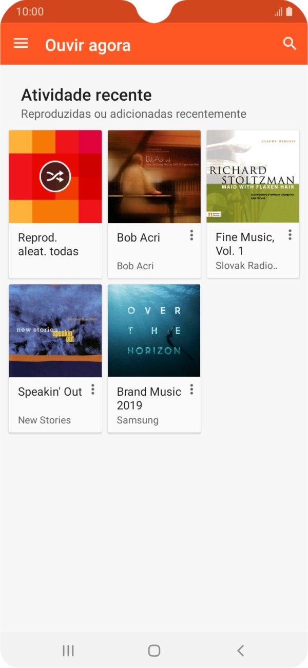 Deslize o dedo sobre o ecrã da esquerda para a direita.