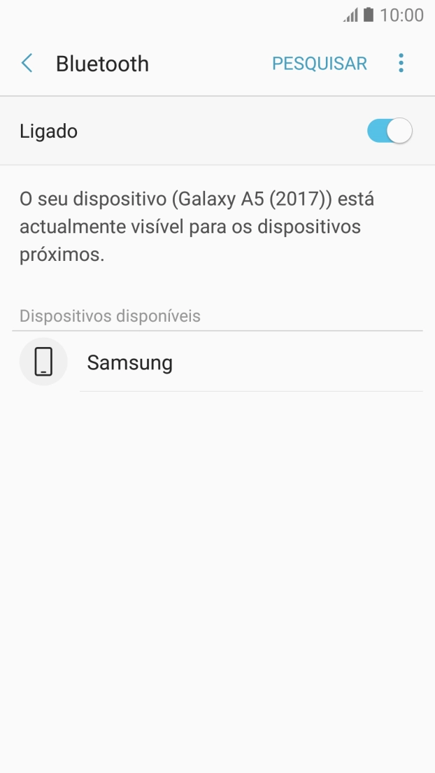 Prima o dispositivo Bluetooth pretendido e siga as indicações no ecrã para emparelhar o dispositivo pretendido com o telefone.
