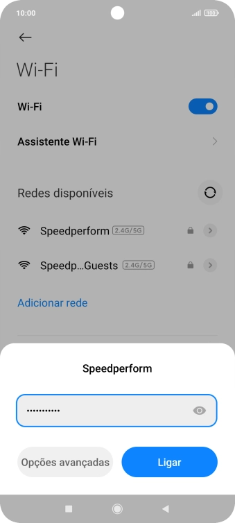Introduza a password da rede Wi-Fi e prima Ligar.