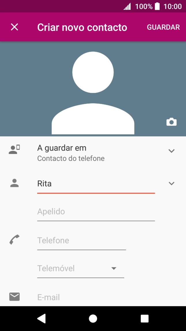 Prima Apelido, e introduza o apelido pretendido.