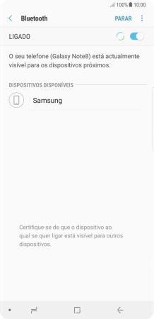 Prima o dispositivo Bluetooth pretendido e siga as indicações no ecrã para emparelhar o dispositivo pretendido com o telefone.