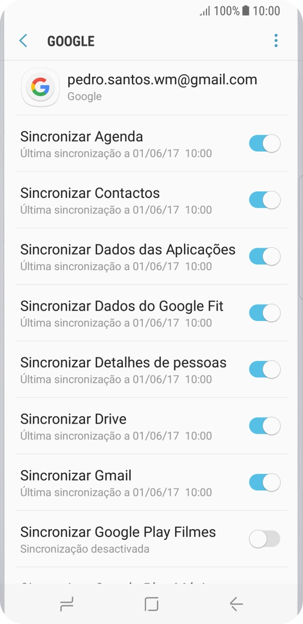 Prima a tecla de início para terminar e voltar ao ecrã inicial.