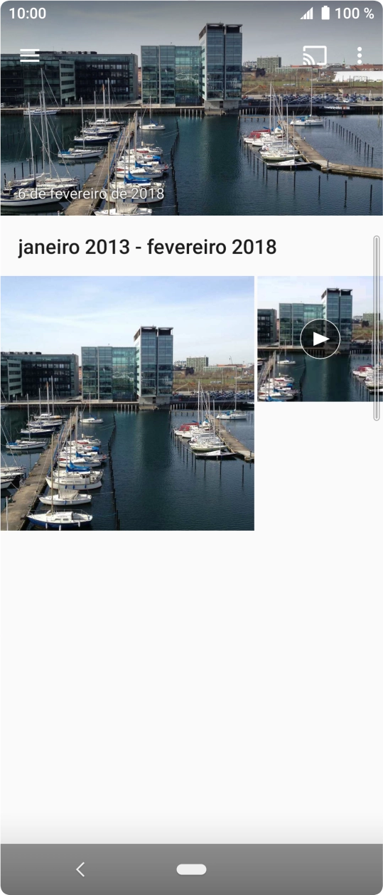 Deslize o dedo sobre o ecrã da esquerda para a direita.