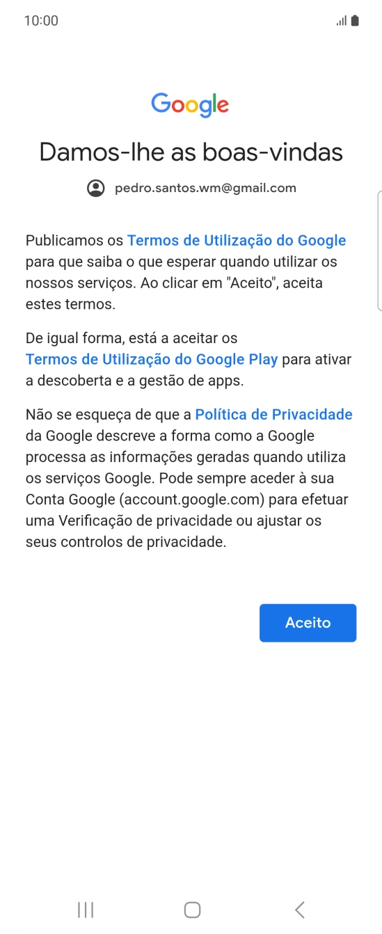 Prima Aceito e siga as indicações no ecrã para escolher as definições da conta Google.
