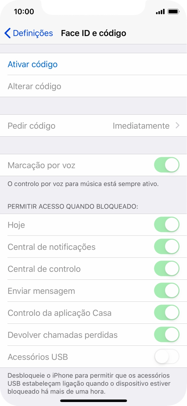Prima Ativar código e introduza um código de bloqueio do telefone à escolha duas vezes de seguida.