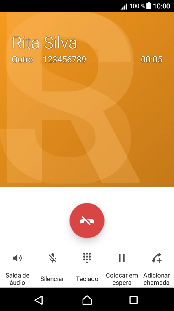 Prima o ícone para terminar a chamada.