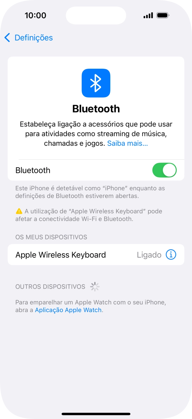 Para voltar ao ecrã inicial, deslize o dedo de baixo para cima a partir da base do ecrã.