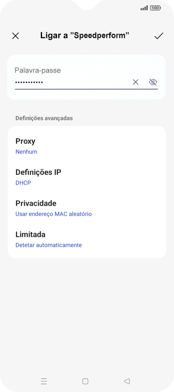 Introduza a password da rede Wi-Fi e prima o ícone para aceitar.