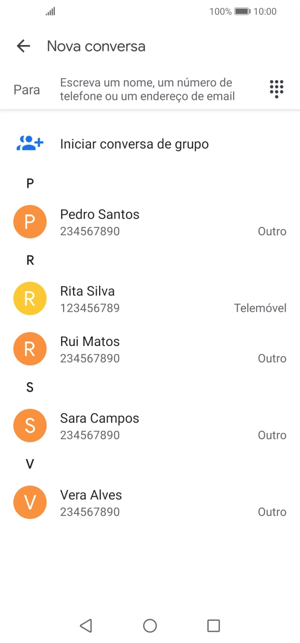 Prima Para e introduza as primeiras letras do nome do destinatário.