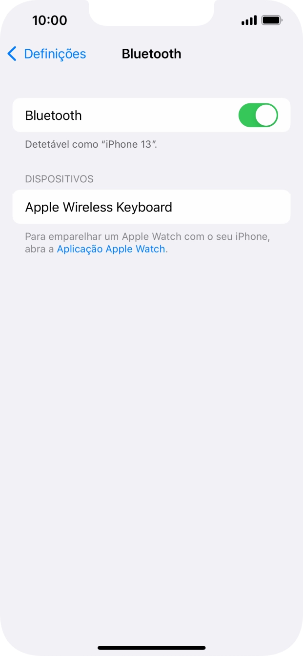 Prima o dispositivo Bluetooth pretendido e siga as indicações no ecrã para emparelhar o dispositivo pretendido com o telefone.