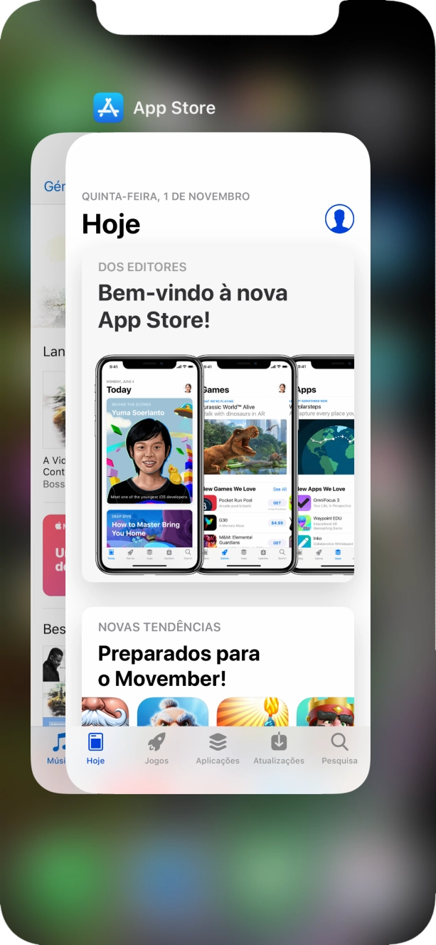 Deslize o dedo para cima sobre a aplicação pretendida para a terminar.