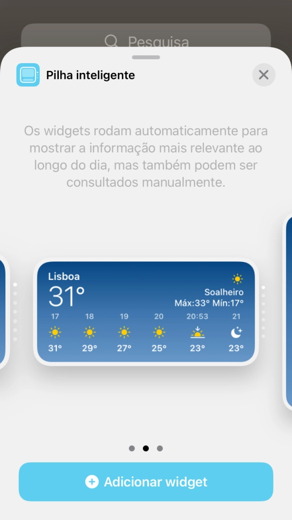 Para escolher a dimensão pretendida para o widget, deslize o dedo para a direita ou para a esquerda sobre o ecrã.