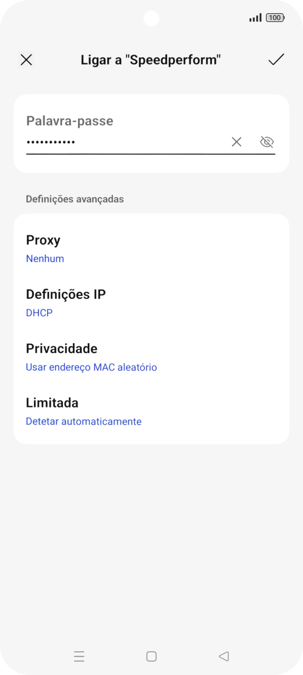 Introduza a password da rede Wi-Fi e prima o ícone para aceitar.