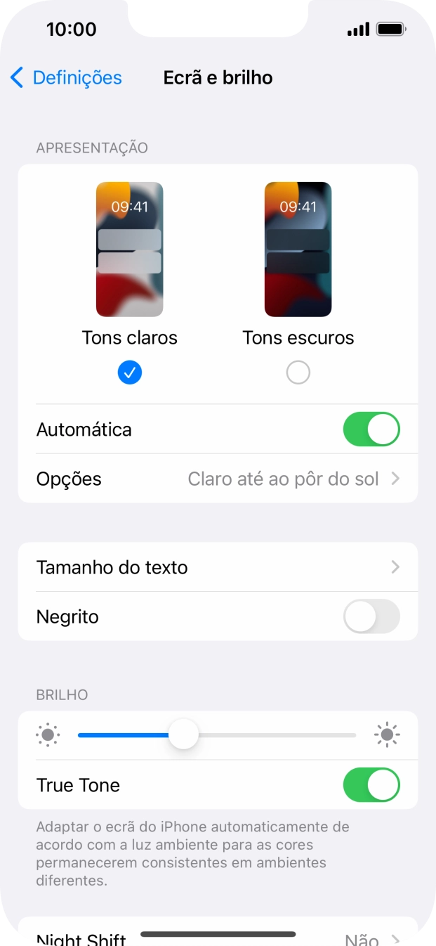 Quando ativar a função, prima Opções e siga as indicações no ecrã para escolher o período pretendido para o Modo Escuro.