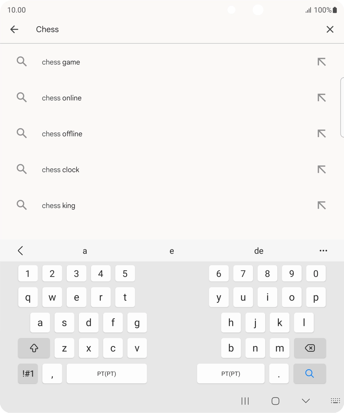 Introduza o nome ou categoria da app pretendida e prima o ícone para pesquisar.