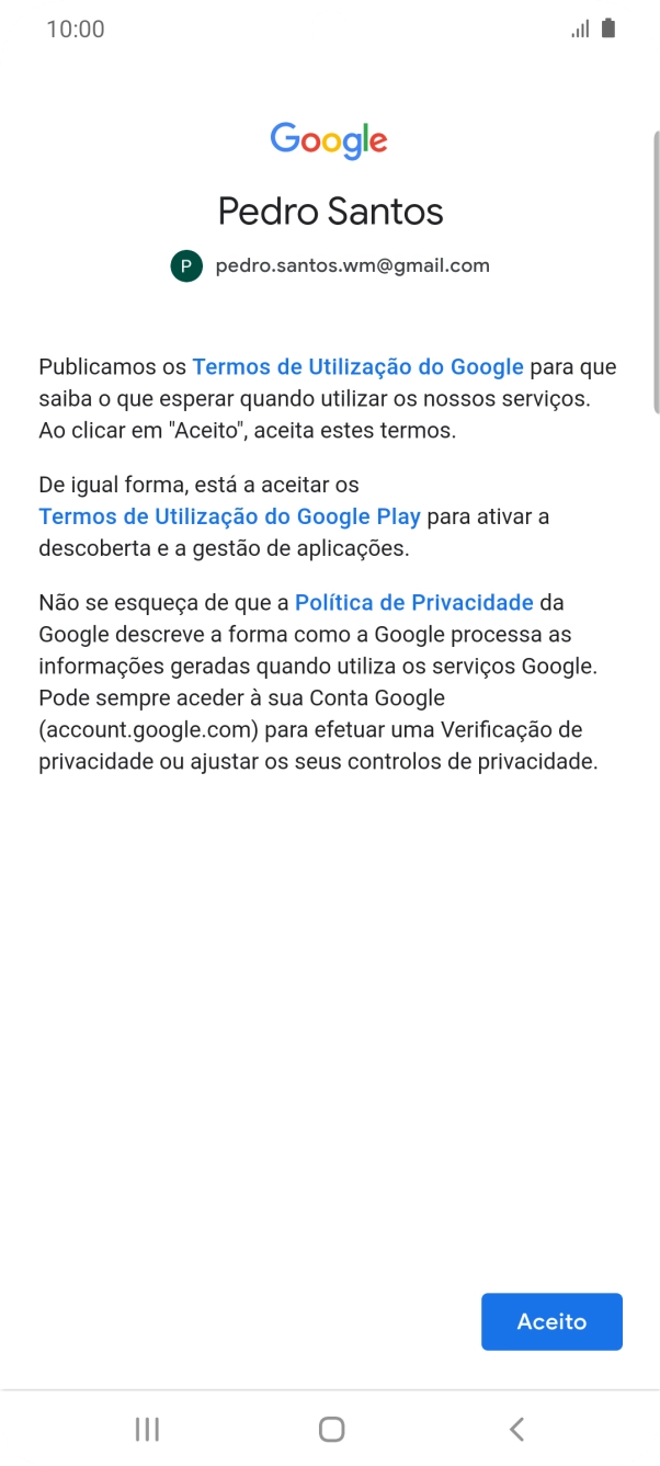 Prima Aceito e siga as indicações no ecrã para escolher as definições da conta Google.