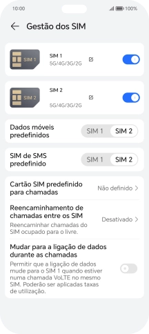 Prima o indicador  junto ao cartão SIM pretendido para ativar ou desativar a utilização do cartão SIM.