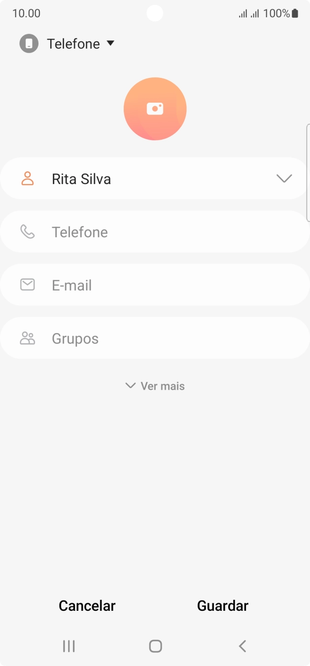 Prima Telefone e introduza o número de telefone pretendido.