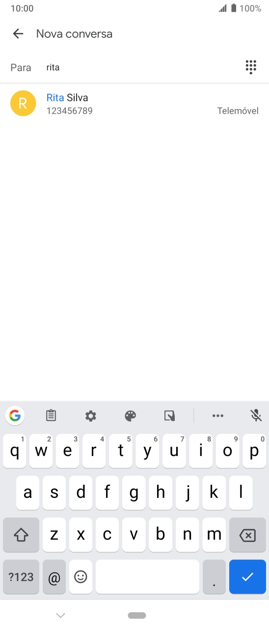 Prima o contacto pretendido.