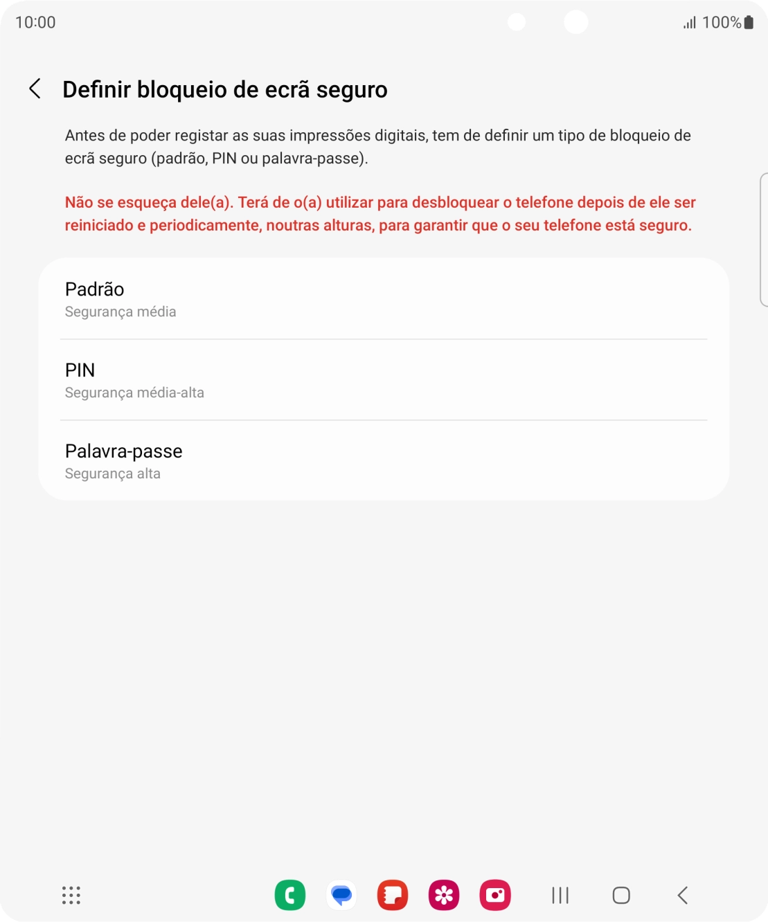 Prima o código de bloqueio do telefone pretendido e siga as indicações no ecrã para estabelecer um código de bloqueio adicional.