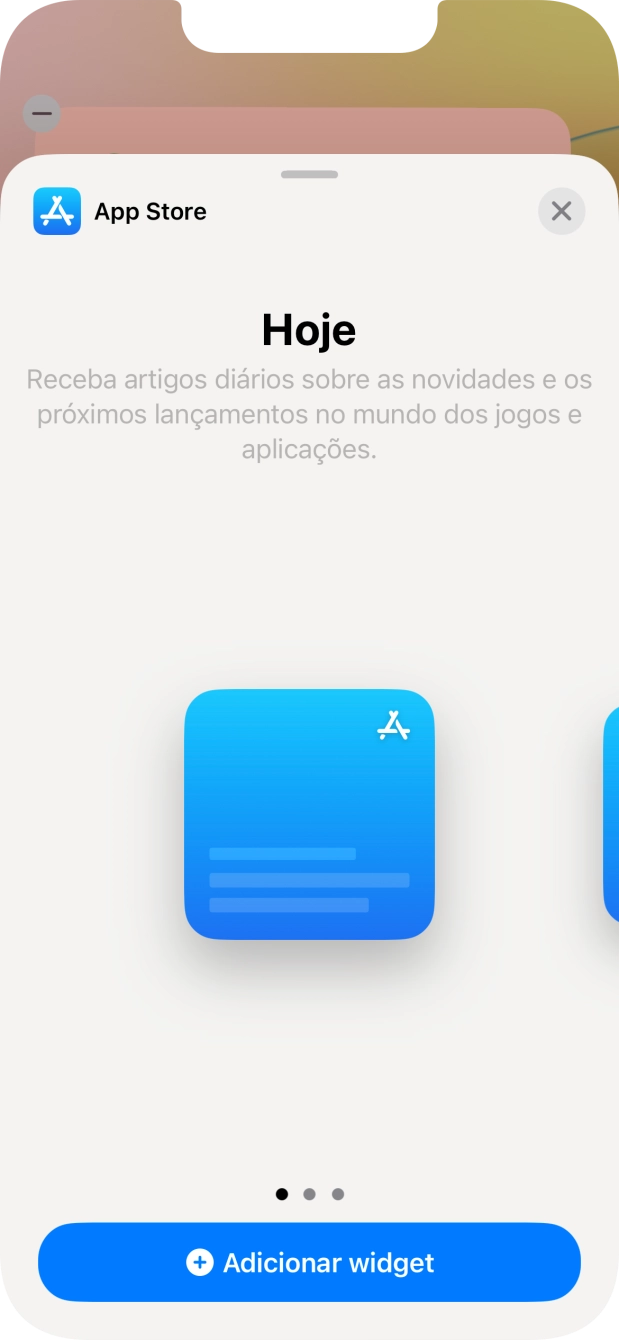 Para escolher a dimensão pretendida para o widget, deslize o dedo para a direita ou para a esquerda sobre o ecrã.