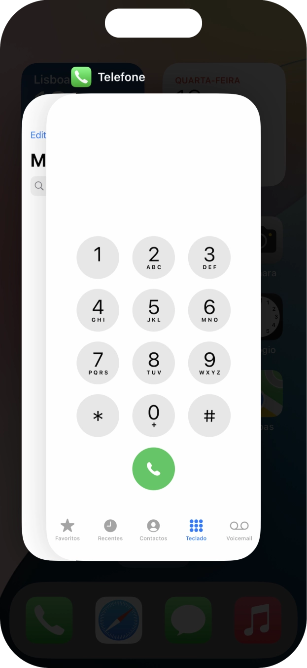 Deslize o dedo para cima sobre a aplicação pretendida para a terminar.