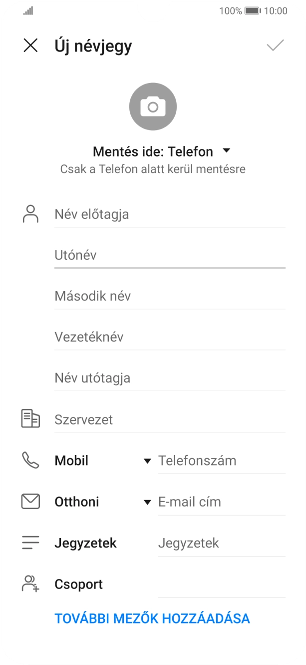 Kattints az Utónév mezőre, és írd be a kívánt utónevet.
