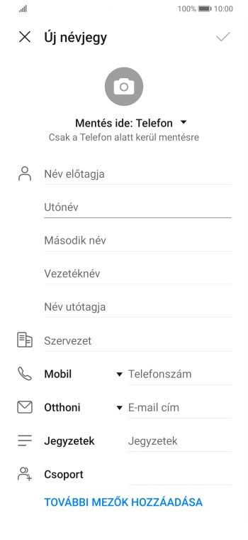 Kattints az Utónév mezőre, és írd be a kívánt utónevet.
