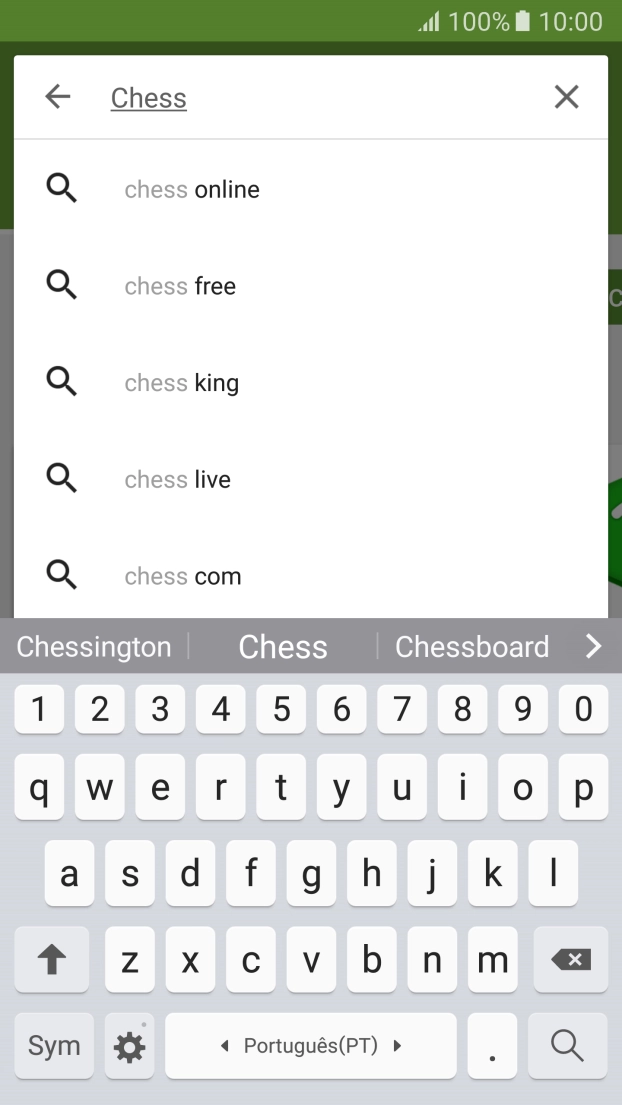 Introduza o nome ou categoria da app pretendida e prima o ícone para pesquisar.