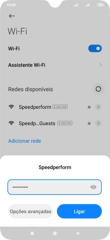 Introduza a password da rede Wi-Fi e prima Ligar.