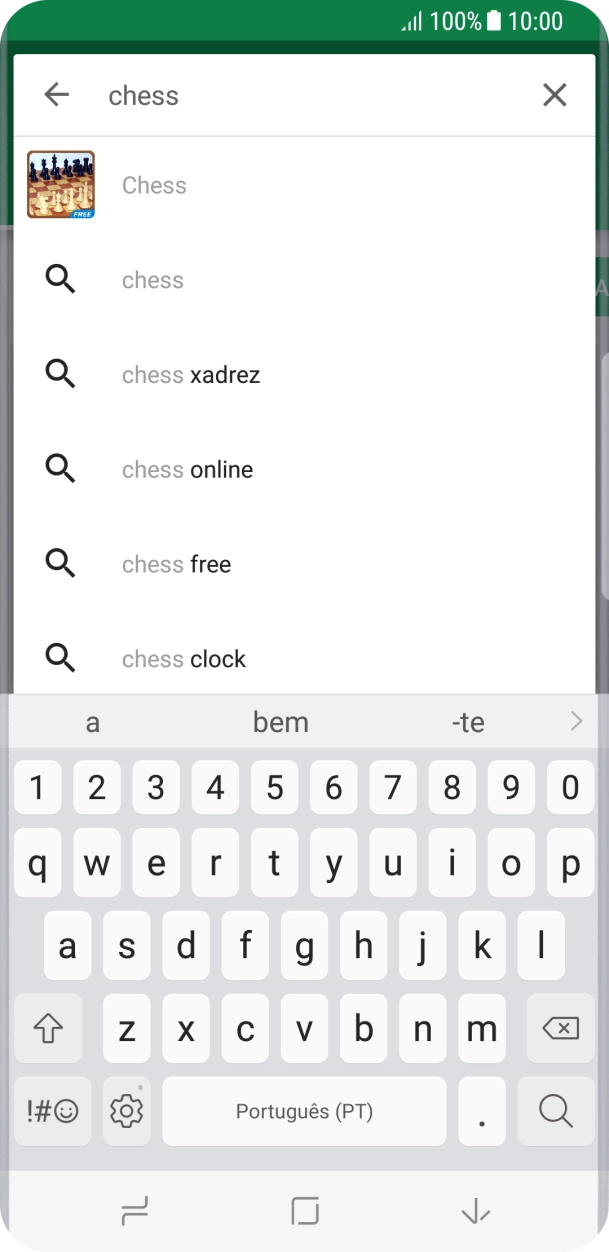 Introduza o nome ou categoria da app pretendida e prima o ícone para pesquisar.