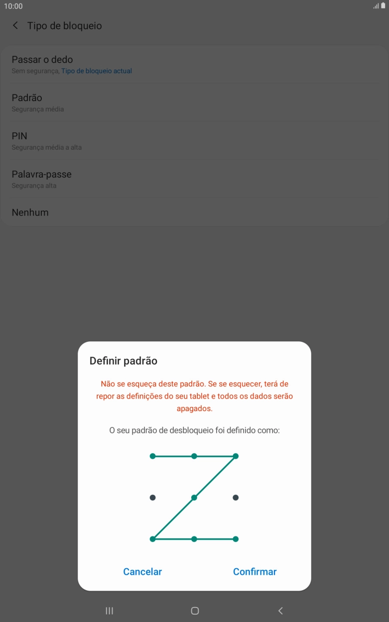 Repita o código de bloqueio pretendido e prima Confirmar.