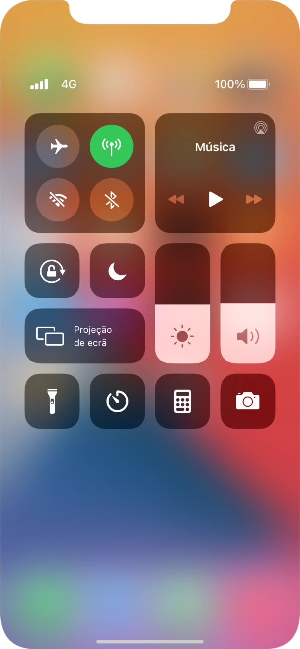 Prima a função pretendida para abrir uma aplicação ou para ativar ou desativar a função.