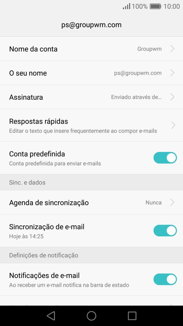 Prima O seu nome e introduza o nome do remetente pretendido.