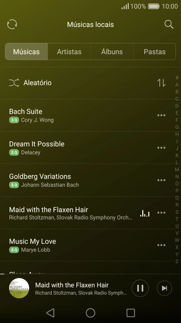 Prima o título da música na parte inferior do ecrã.