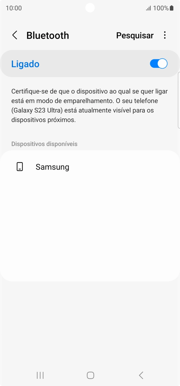 Prima o dispositivo Bluetooth pretendido e siga as indicações no ecrã para emparelhar o dispositivo pretendido com o telefone.