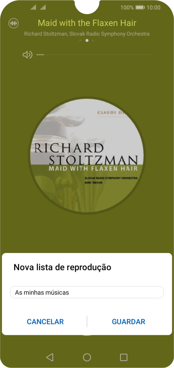 Introduza o nome pretendido para a lista de reprodução e prima GUARDAR.