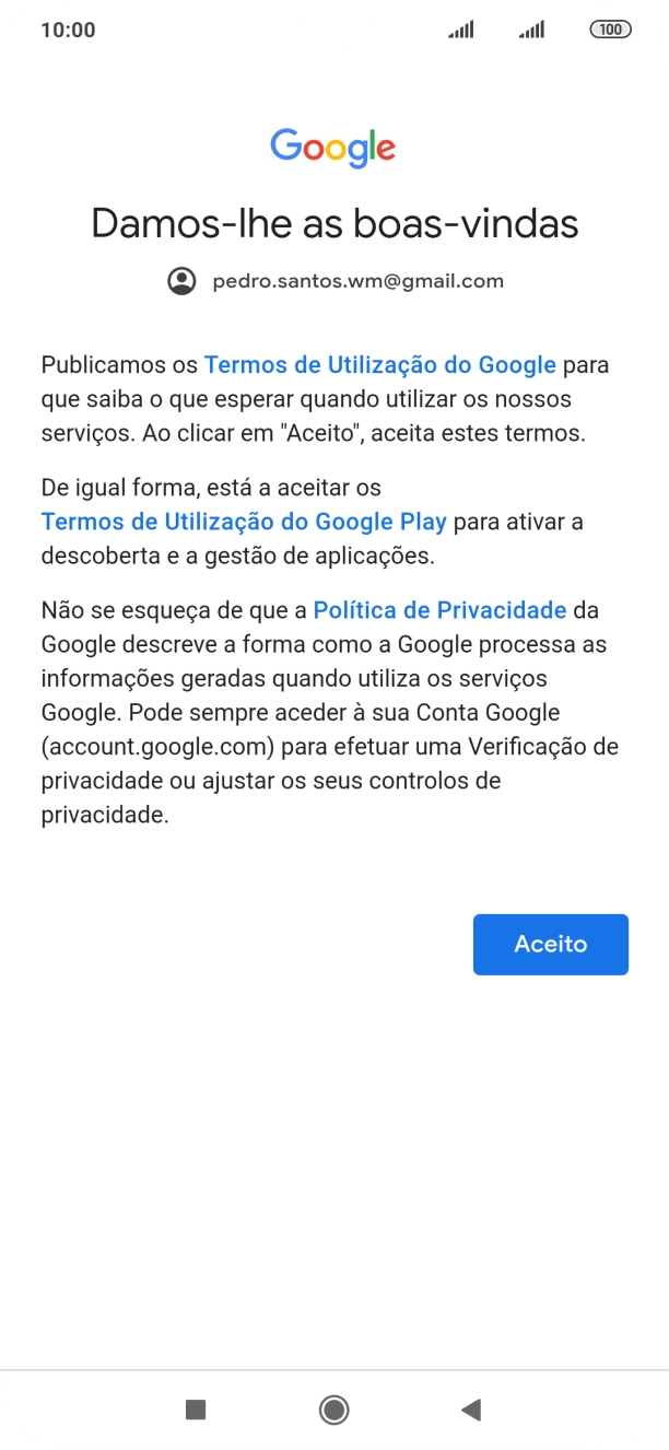 Prima Aceito e siga as indicações no ecrã para escolher as definições da conta Google.